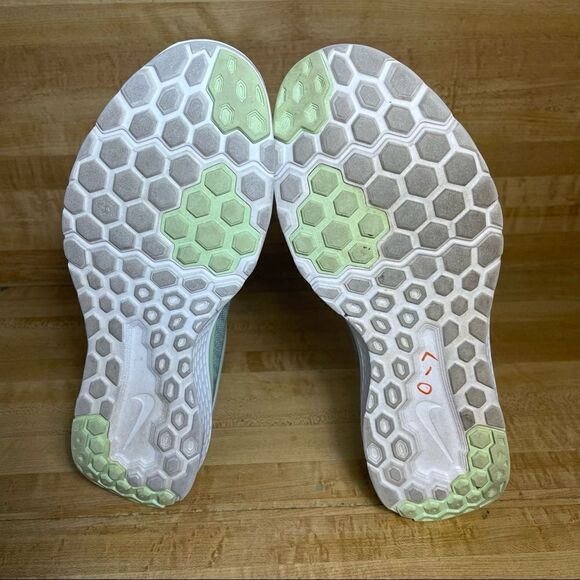 Nike Womens FS Lite Run 4 Athletic Shoes Green 852468-003 Lace Up Low Top 8.5 - Picture 4 of 7